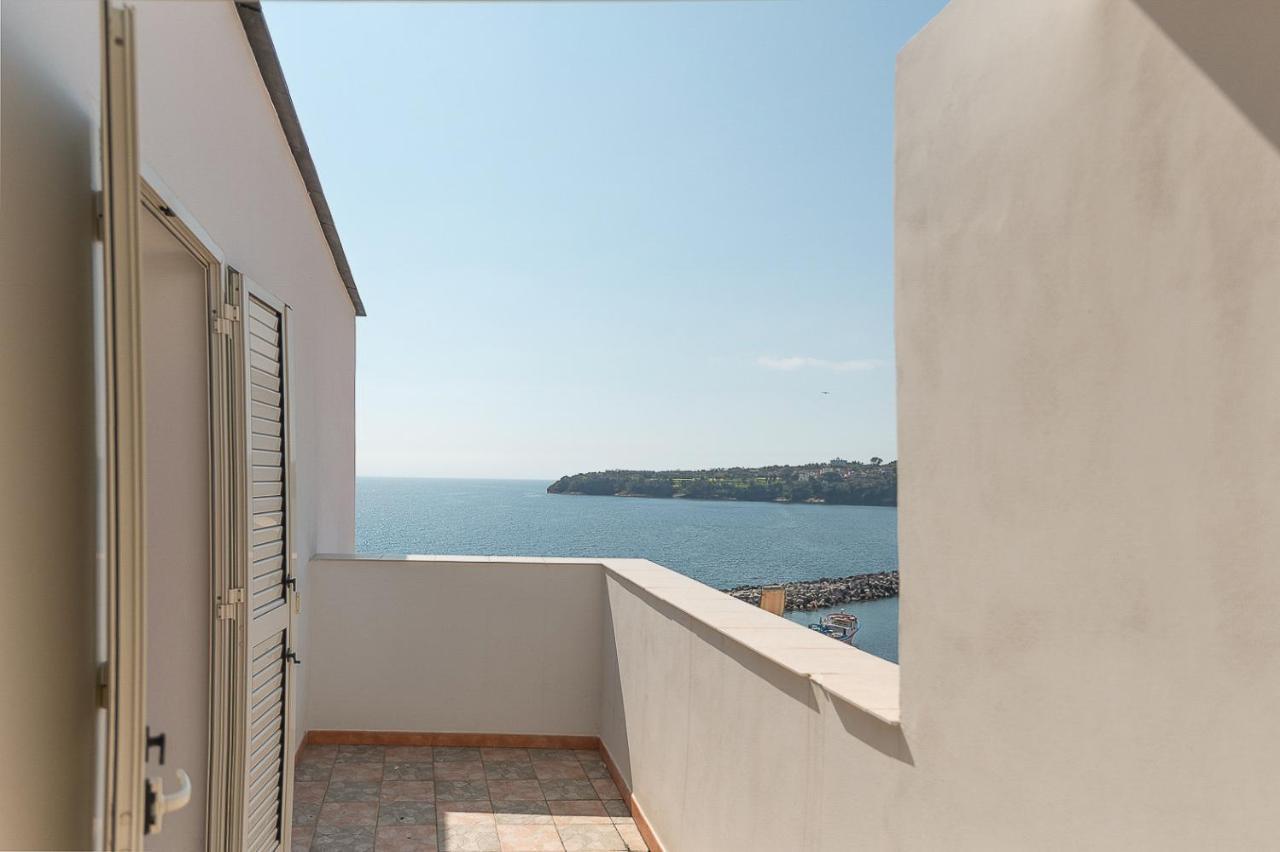 La Procidana House - Corricella Exlusive Terrace Villa Exterior photo
